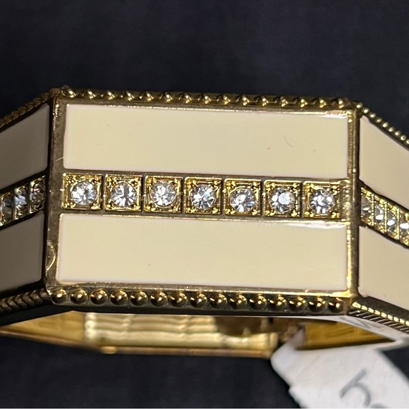 NWT Hinged Rhinestone Bangle - Picture 5 of 8